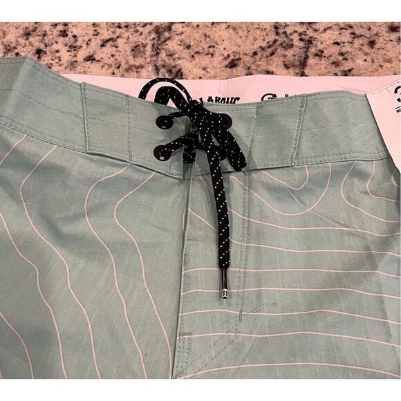 Billabong Men's Classic 4-Way Stretch Boardshort - Picture 2 of 7